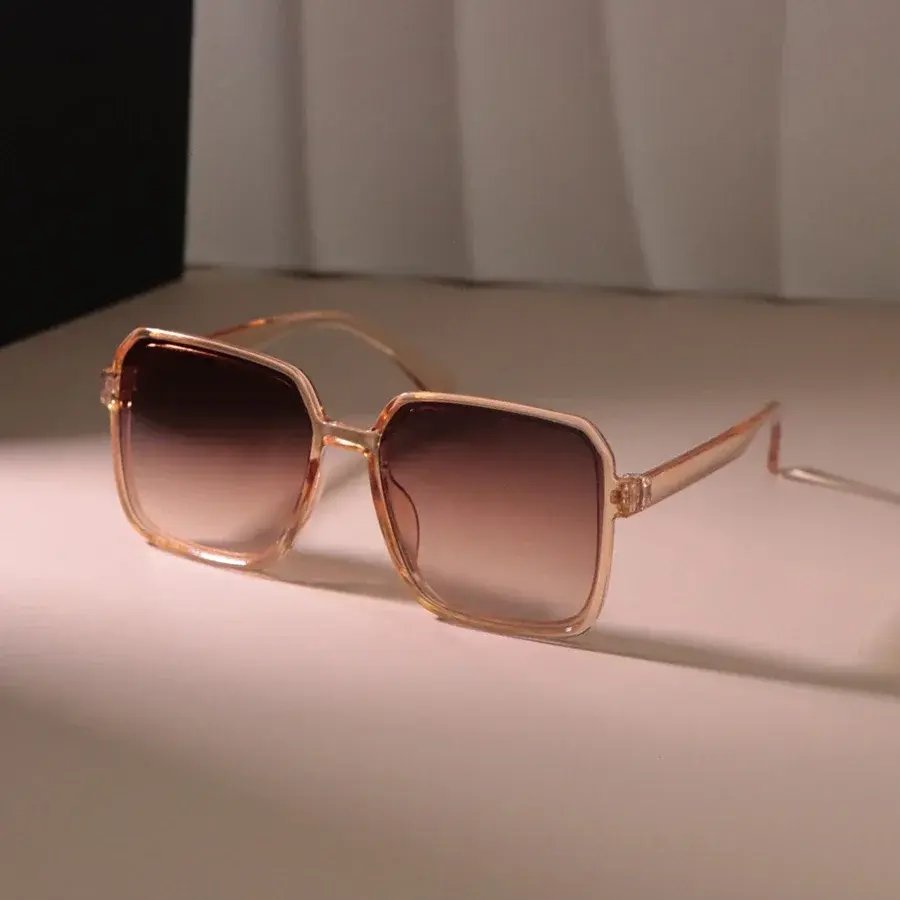 Classic Square Sunglasses Women Men Fashion Sun Glasses Female Male Designer Mirror Casual Travel Shades Oculos De Sol