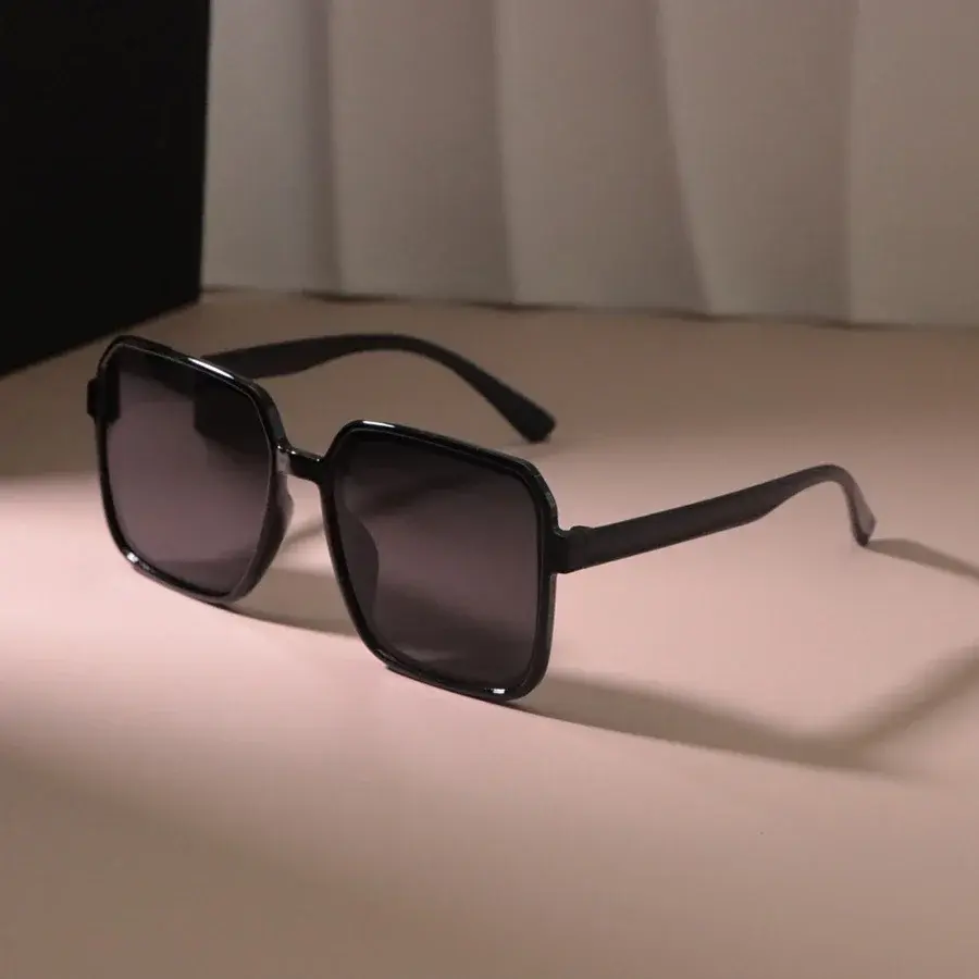 Classic Square Sunglasses Women Men Fashion Sun Glasses Female Male Designer Mirror Casual Travel Shades Oculos De Sol