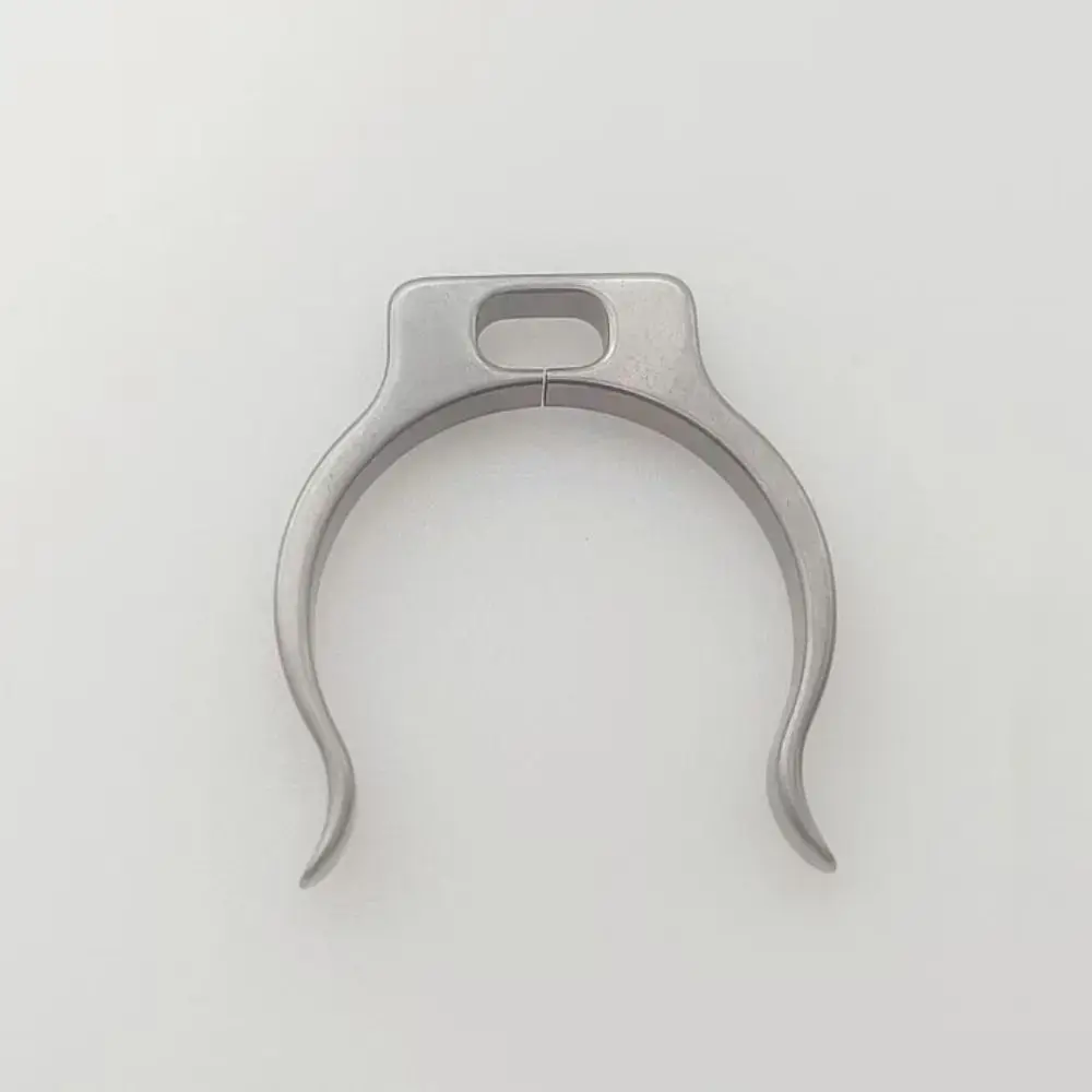 New Light Convenient Titanium Alloy Buckle Durable Grey Outdoor Kettle Hanger Sports Bottle Hook Outdoor Tools