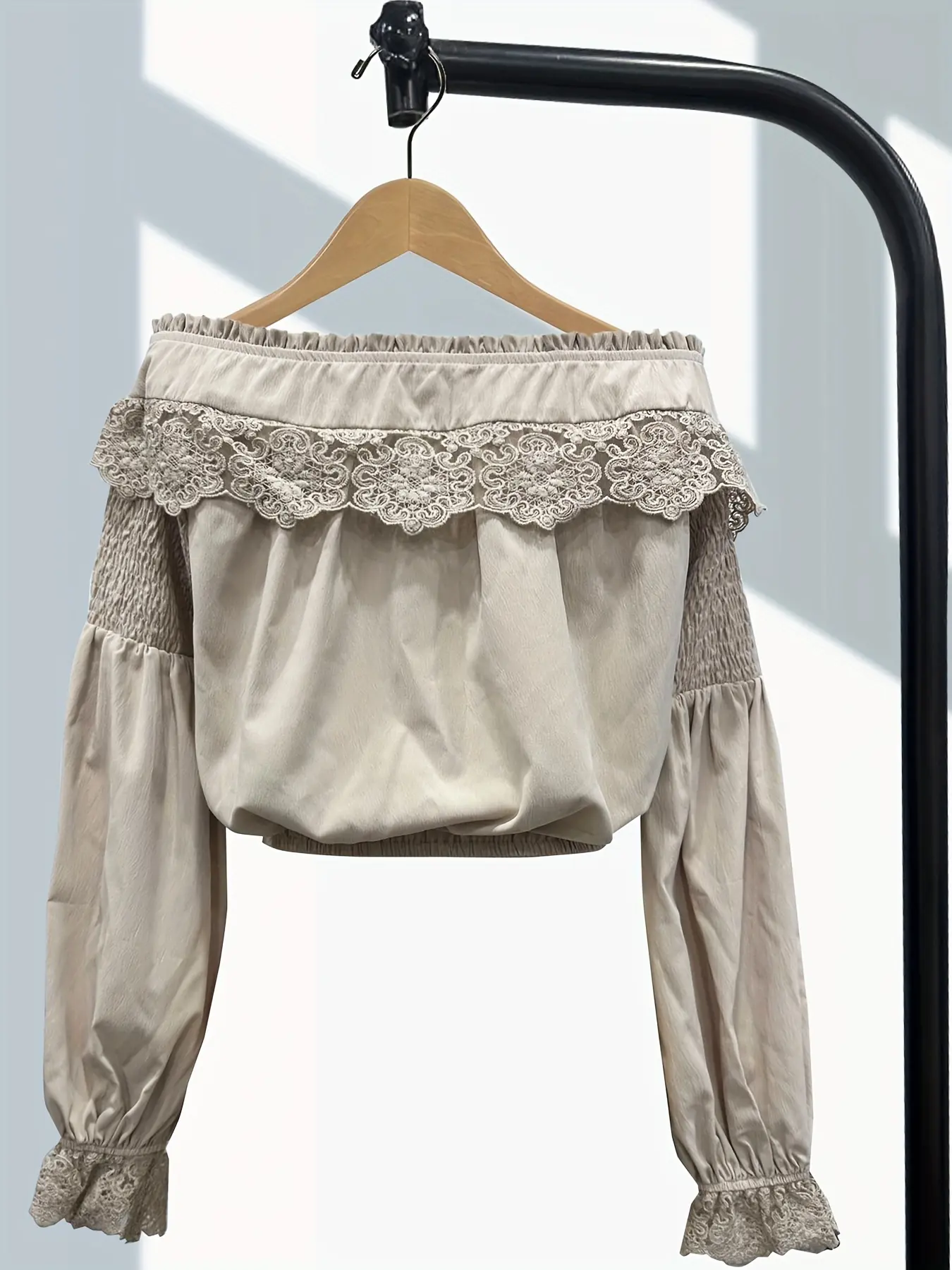 Women Off Shoulder Shirt Blouse Lace Ruffle Cropped Top Lantern Sleeve Autumn Elegant Casual Retro Ethnic Sweet Blouse Shirts