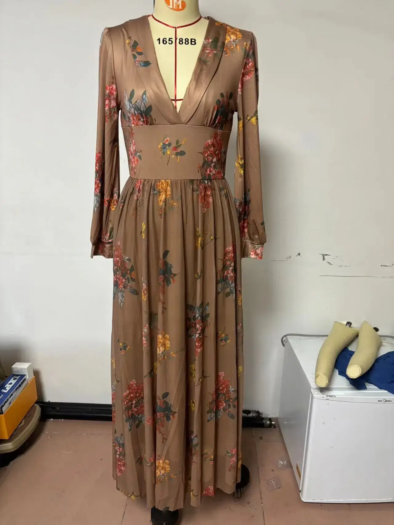 Sexy V-Neck Women Dress Floral Printed Ethnic Vintage Pleated A-Line Casual Boho Indie Folk Long Sleeve Dress Autumn 2025