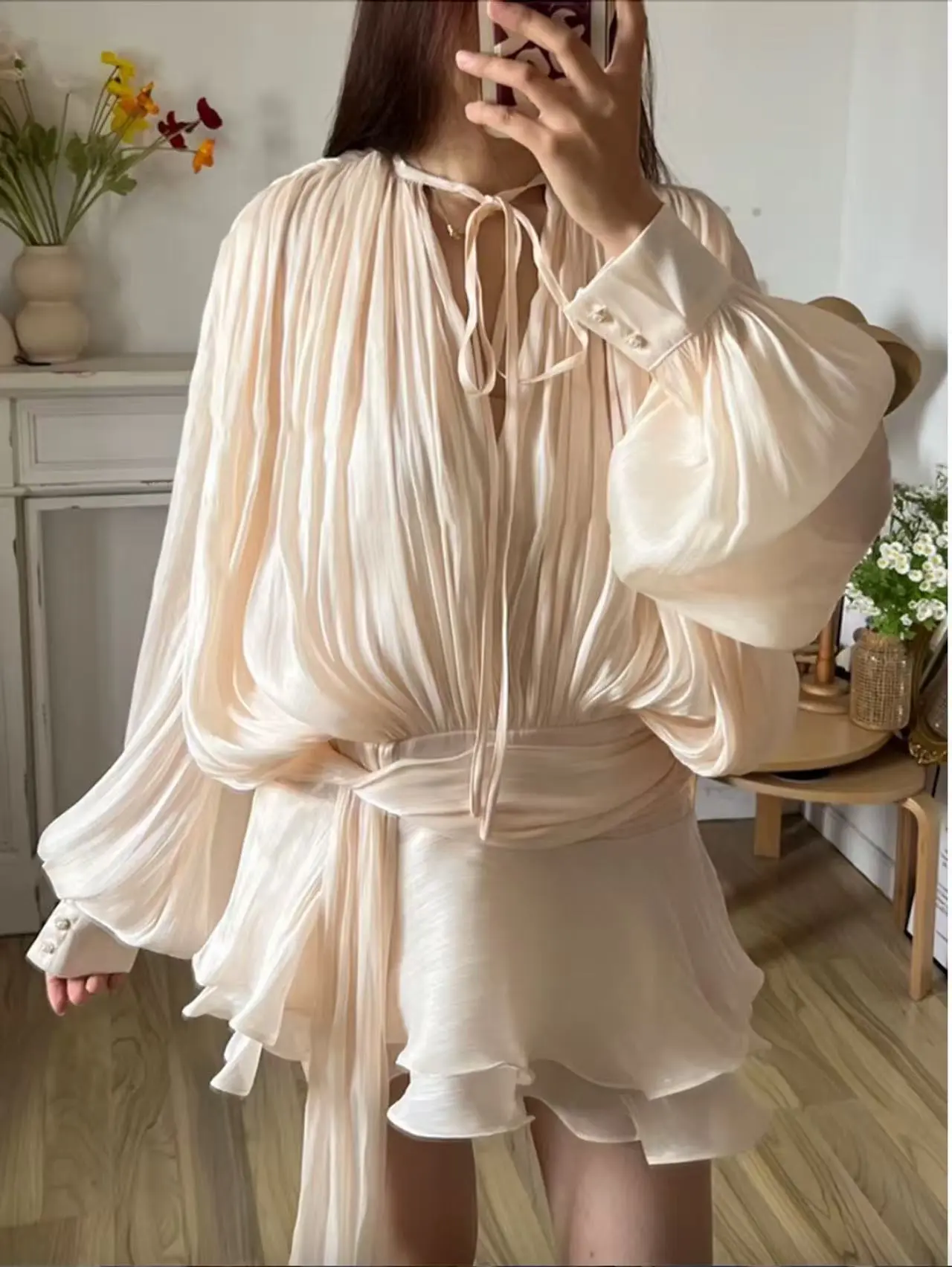 Elegant Ruched Mini Dress For Women Round Neck Lantern Long Sleeve High Waist Temperament Dresses Female Fashion