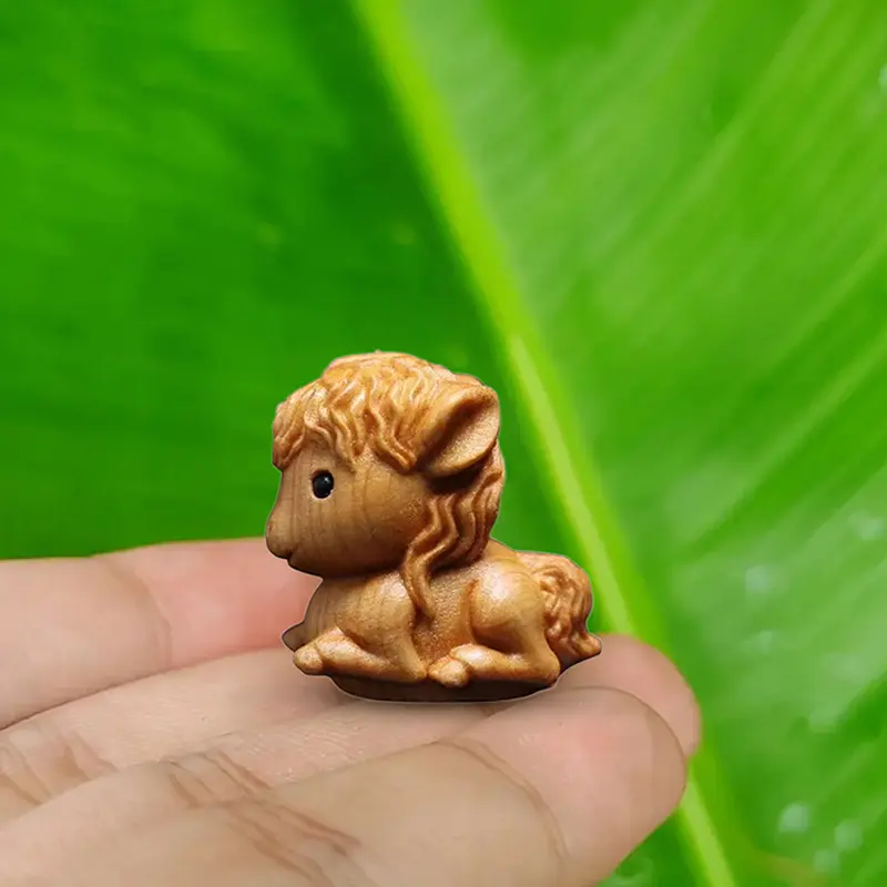 1/2pcs Mini Wood Carving Chinese New Year Horse Ornaments Zodiac Statue Cute Horse Decor Office Desktop Decor Car Decoration