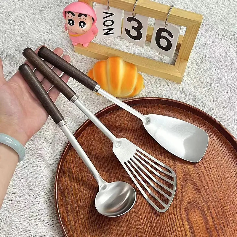 324