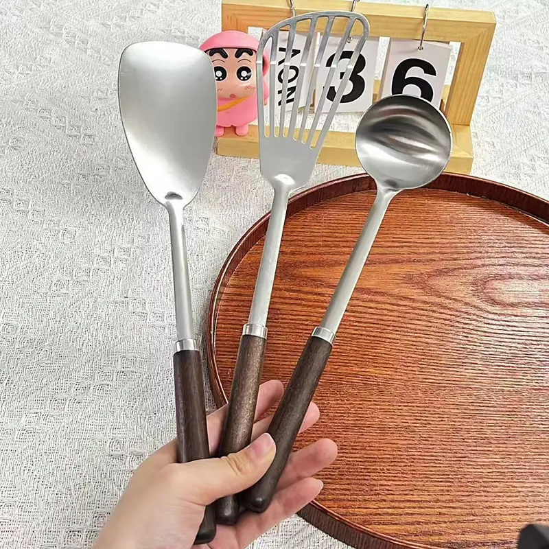 304 Stainless Steel Small Spatula Household Cooking Spoon Soup Spoon Frying Shovel Walnut Long Handle Anti-hot Spatula Kitchen