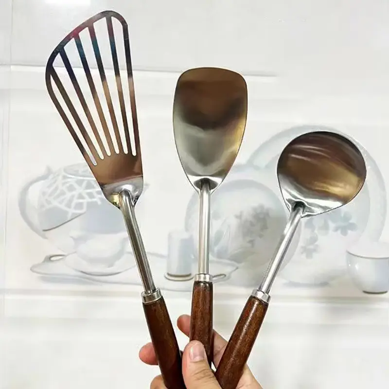 304 Stainless Steel Small Spatula Household Cooking Spoon Soup Spoon Frying Shovel Walnut Long Handle Anti-hot Spatula Kitchen