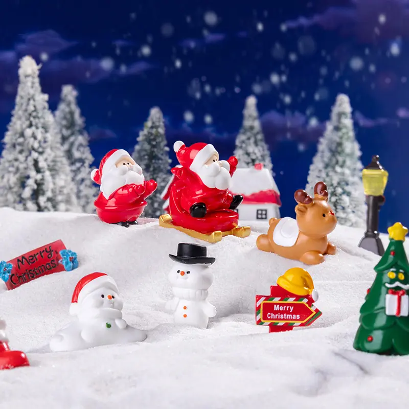 1PC New Year Gift Home Decoration Kawaii Christmas Figurines Miniature Santa Claus Snowman Micro Landscape Ornaments