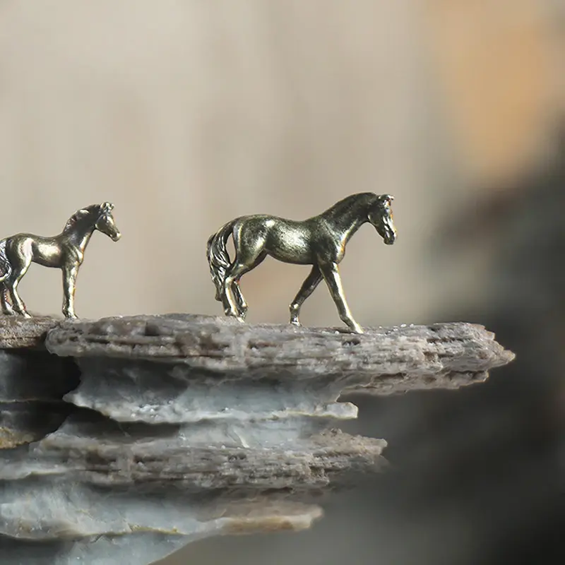 Antique Brass Solid Long Tail Horse Figurines Miniatures Feng Shui Ornaments Copper Zodiac Animal Mini Desktop Decoration Crafts