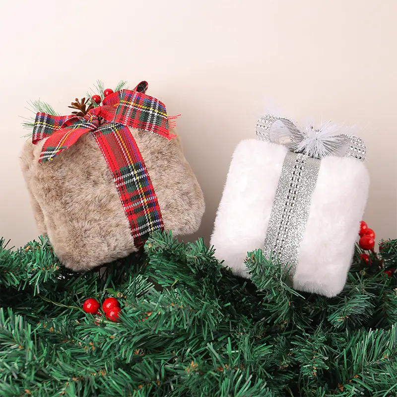 Cartoon Christmas Plush Gift Box Handicraft 3D Square Gift Box Pendant Festival Elegant Christmas Tree Decoration