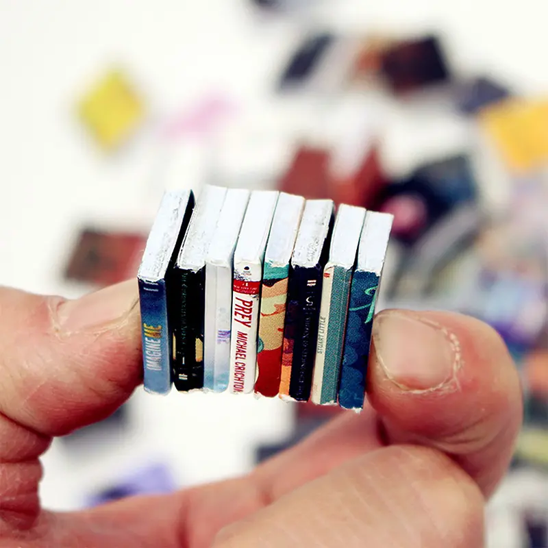 100pc Random Miniatures Dollhouse Classical Mini Flip Books Notebook Furniture Decoration Doll Doll Toy Supplies