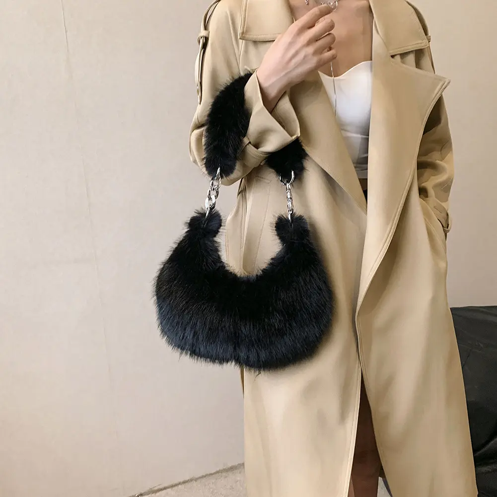 Fashion Soft Fluffy Tote Handbag Autumn&Winter Women's Faux Fur Chain Crossbody Bag Luxury Furry Underarm Bag Plush Shoulder Bag