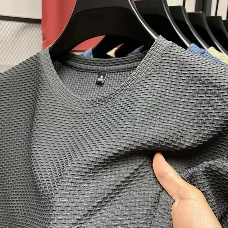 324