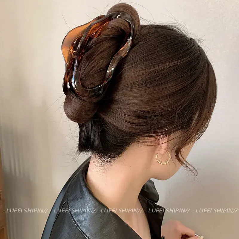 Large Size Cloud Shark Hair Claw Women's Korean Style Hair Accessories Back of Head Popular Trendy Hair Grips Salon Grade