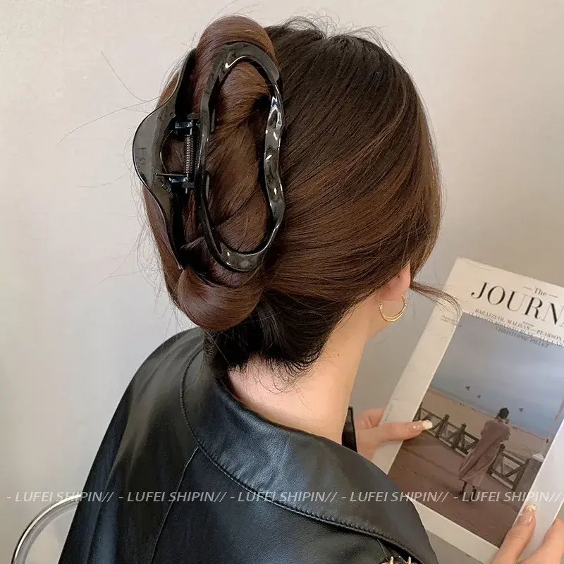 Large Size Cloud Shark Hair Claw Women's Korean Style Hair Accessories Back of Head Popular Trendy Hair Grips Salon Grade