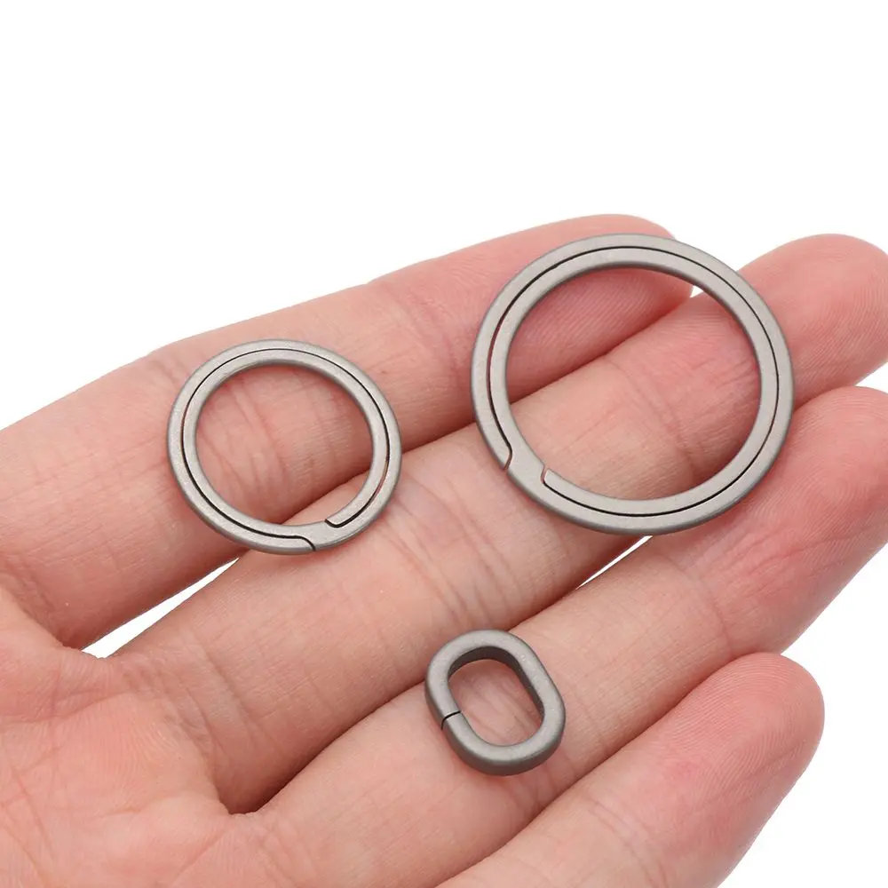 10mm/20mm/28mm Super Lightweight Titanium TC4 Alloy Key Rings Keychains Buckle Pendant Man Car Keychain for Male Creativity Gift