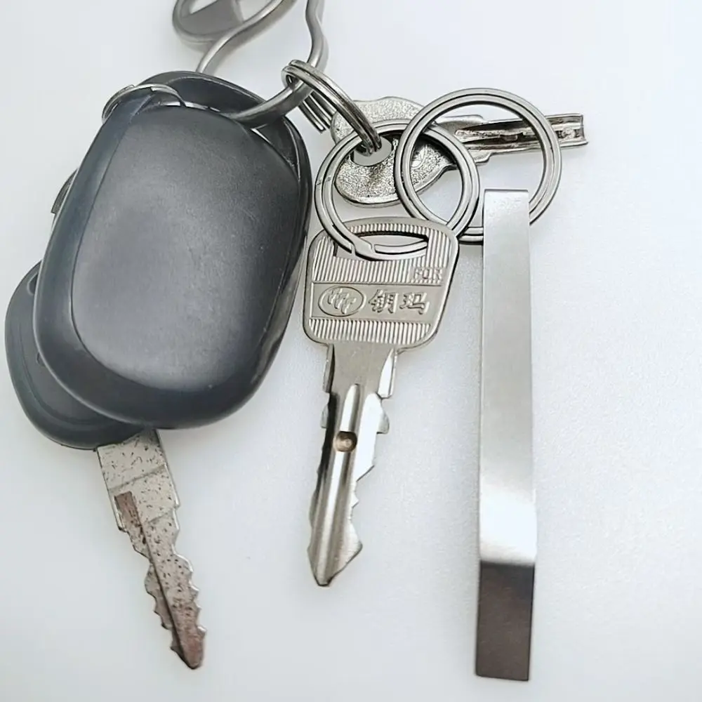 Portable Multifunctional Mini Keychain Prybar EDC Tool Connecting Buckle Prybar Multitool Heavy Duty Titanium Alloy Pocket Tools