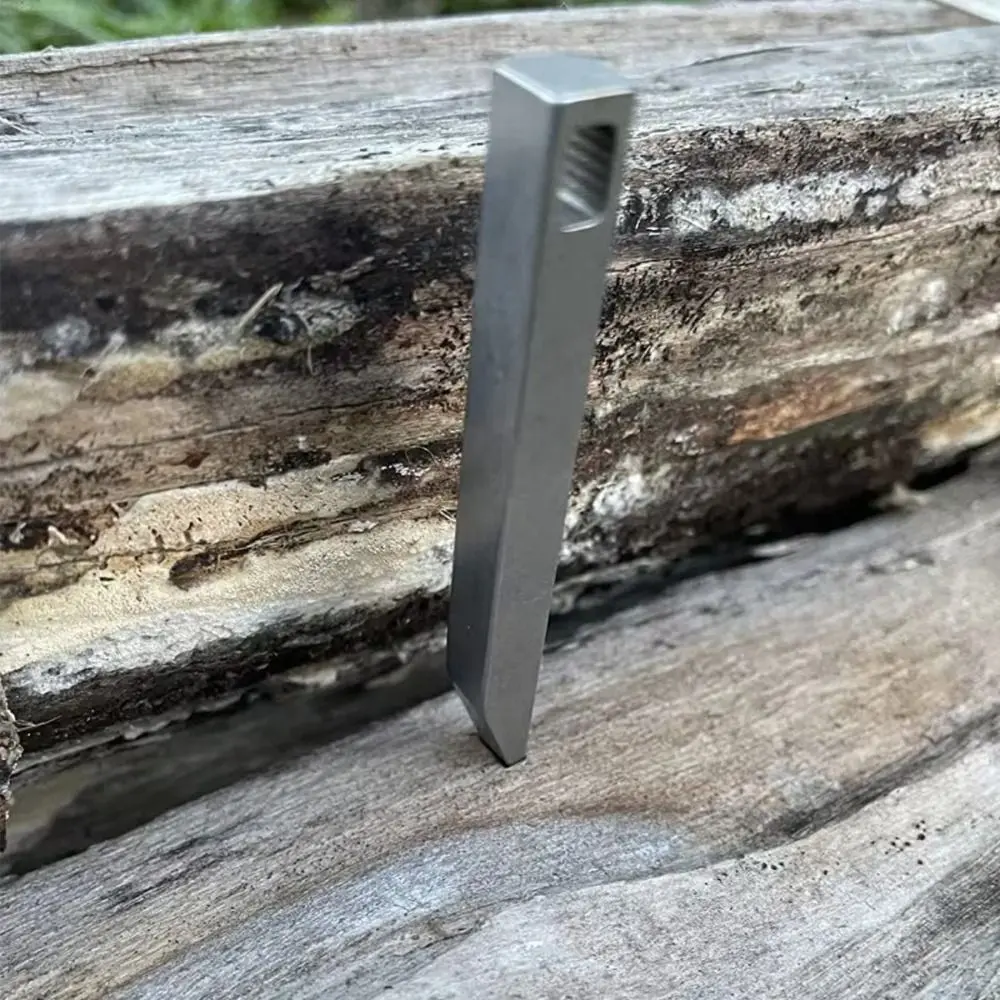 Portable Multifunctional Mini Keychain Prybar EDC Tool Connecting Buckle Prybar Multitool Heavy Duty Titanium Alloy Pocket Tools