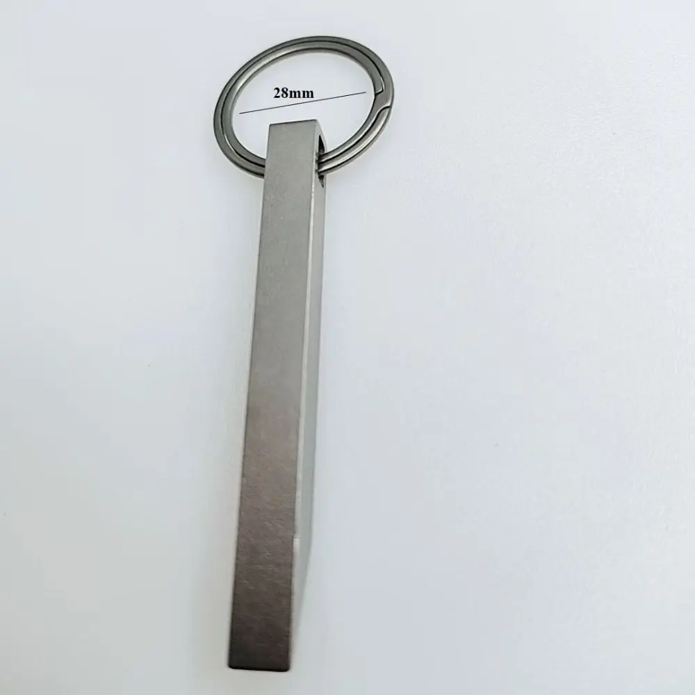 Portable Multifunctional Mini Keychain Prybar EDC Tool Connecting Buckle Prybar Multitool Heavy Duty Titanium Alloy Pocket Tools