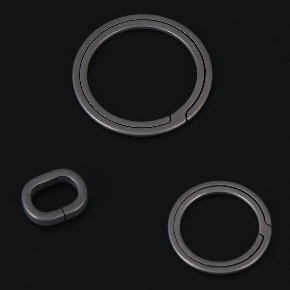 DIY Car Keychain Pendant Rings for Male Gift Durable Titanium Alloy Key Rings Super Lightweight Keychains Outdoor Buckle Rings
