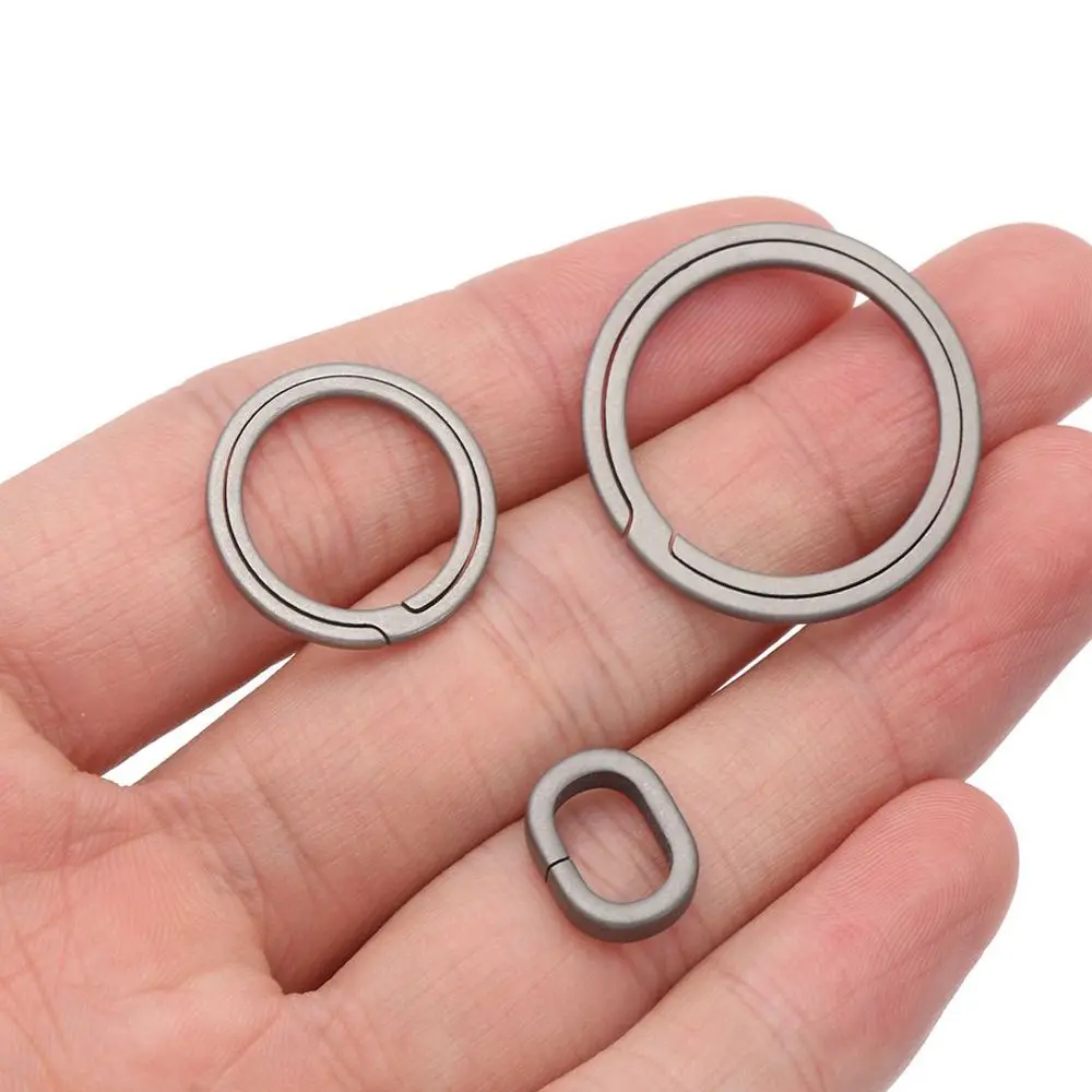 DIY Car Keychain Pendant Rings for Male Gift Durable Titanium Alloy Key Rings Super Lightweight Keychains Outdoor Buckle Rings