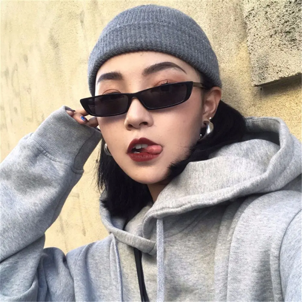 Small Rectangle Sunglasses Fashion Women Retro Small Frame Sun Glasses Vintage Square Narrow Sunglasses Trending UV400 Eyewear