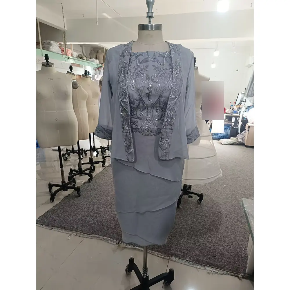 Customized Knee-Length Mother Of The Bride Dress With Jacket Lace Appliques Tiered Three Quarter Sleeve Chiffon Elegant Wedding