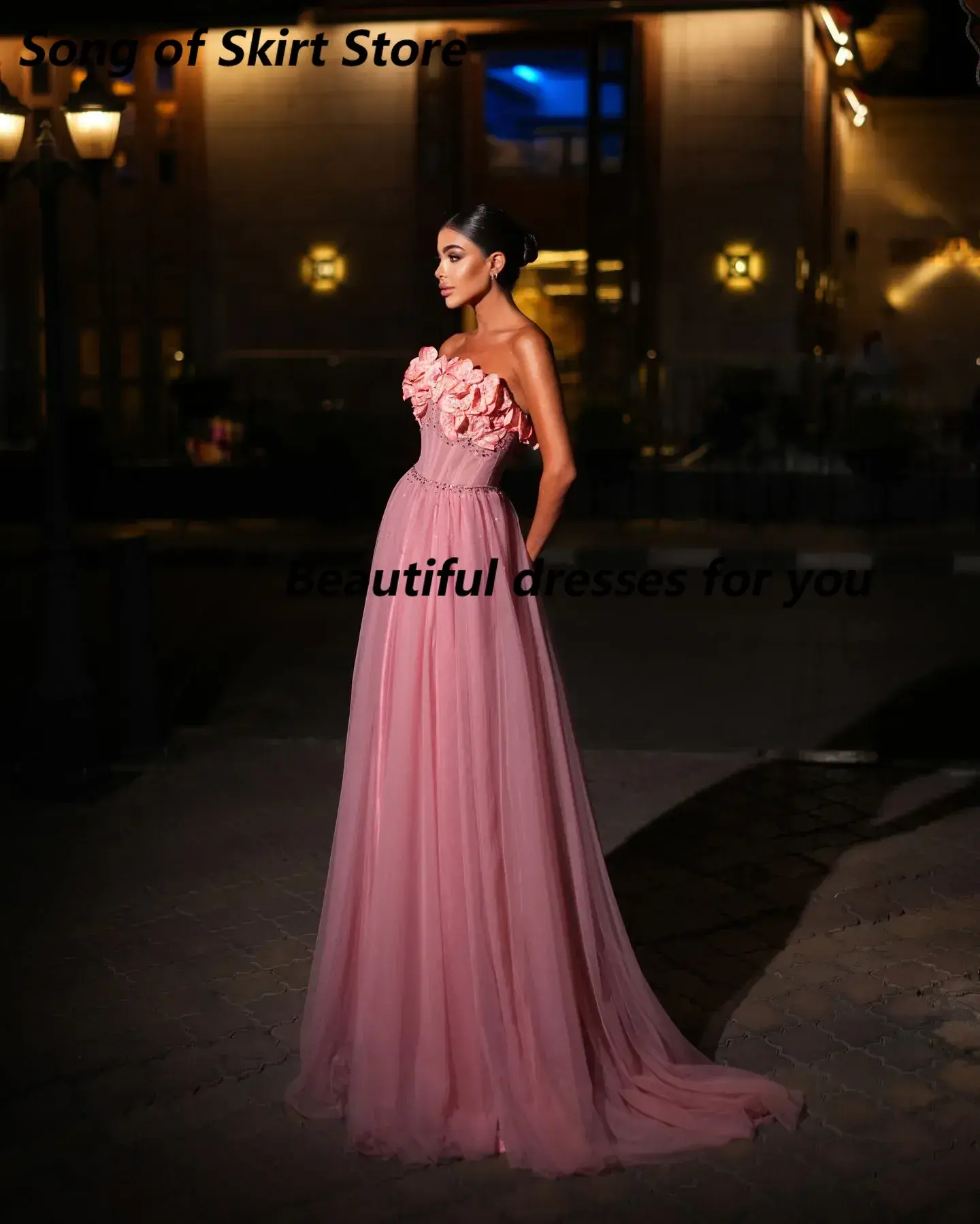 Customized Gorgeous Pink Evening Dresses Appliqued Sexy Strapless Evening Gown Bone Bodice Tulle Formal Prom Dresses For Women