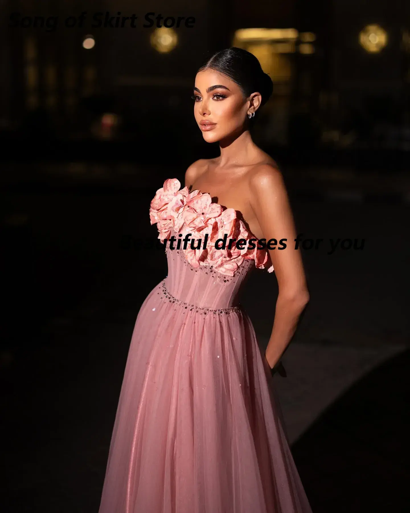 Customized Gorgeous Pink Evening Dresses Appliqued Sexy Strapless Evening Gown Bone Bodice Tulle Formal Prom Dresses For Women