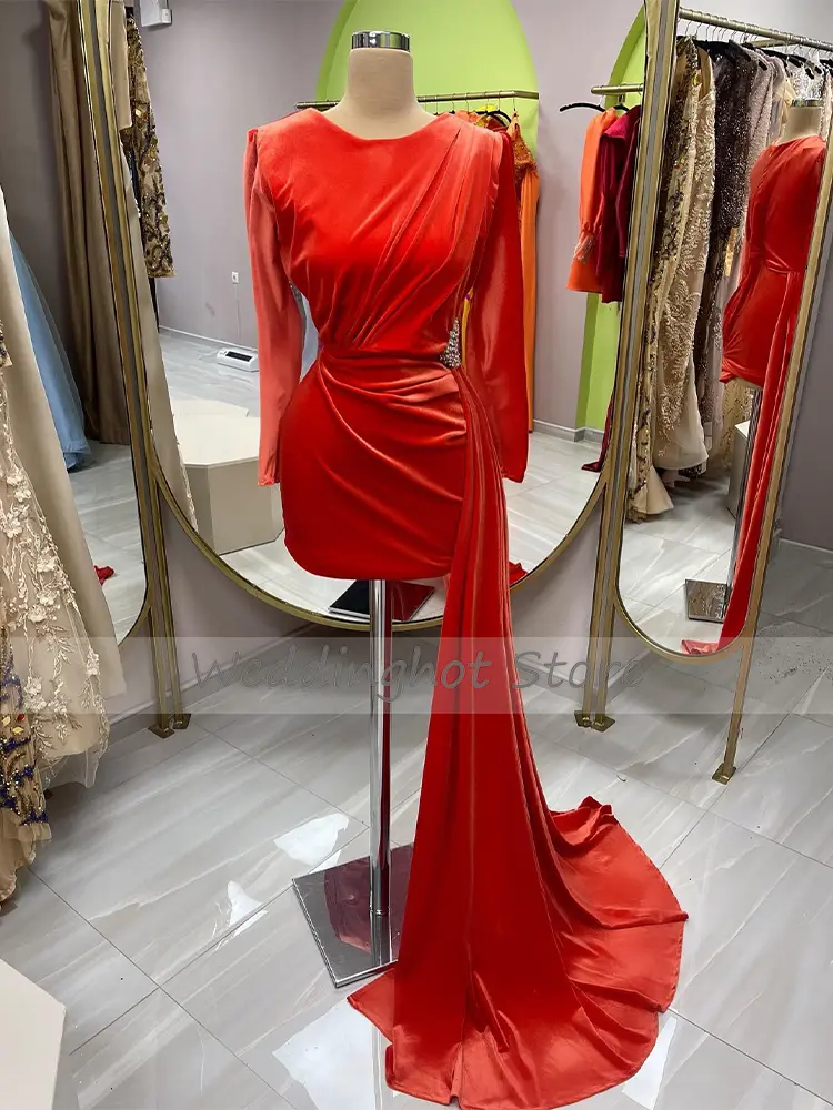 Orange Red Velvet Cocktail Dresses for Women O Neck Long Sleeves 2024 Cocktail Gown Mini Column/Sheath Crystal Party Dress Short