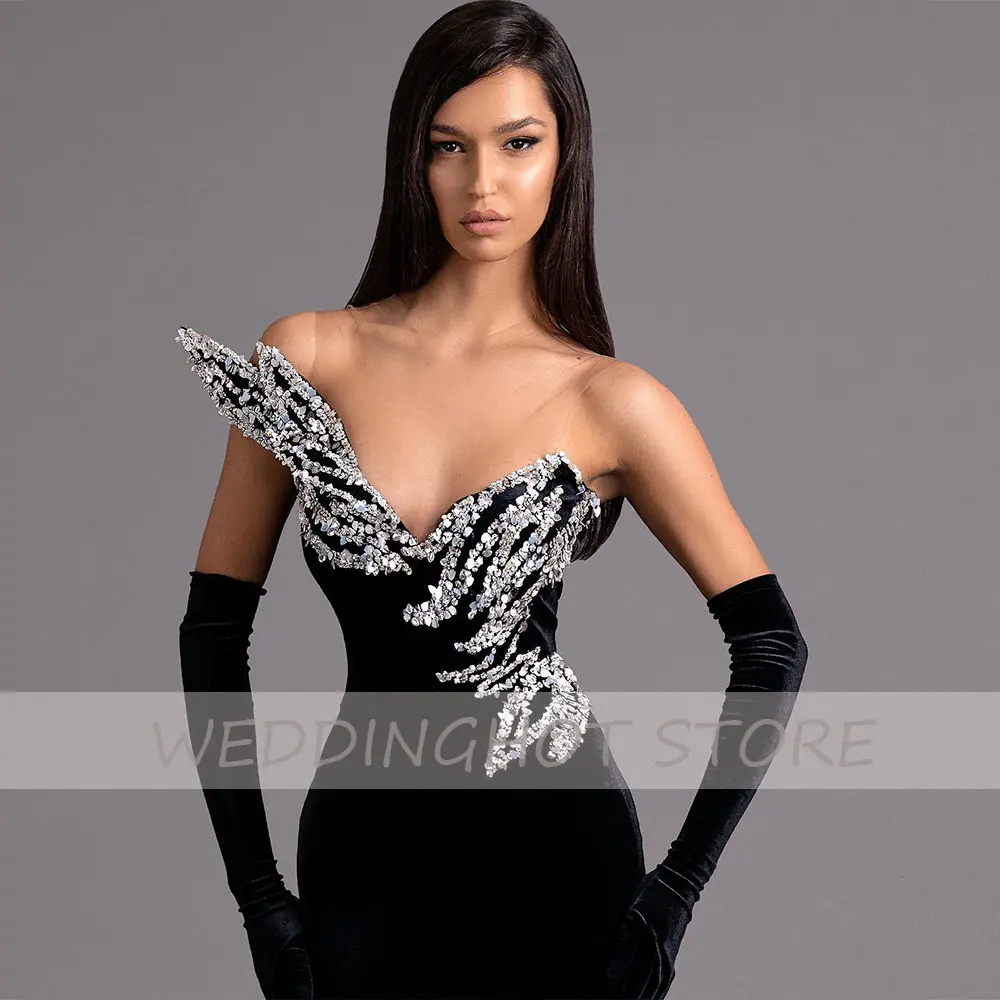 Black Velour Evening Dresses 2023 Luxury Sexy Beading V-Neck Ball Gowns Elegant Strapless Backless Party Dress robes de soirée
