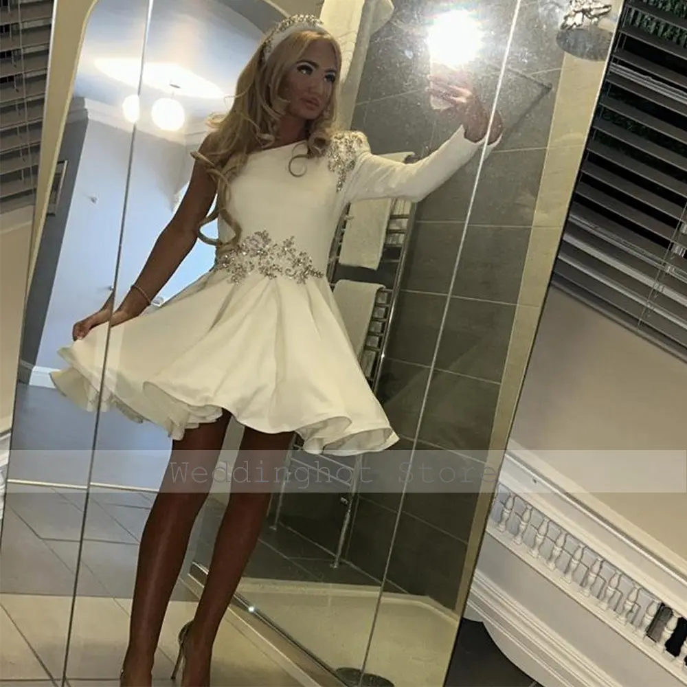 Luxury Formal Party Dress Mini One Shoulder Crystal Applique Short Cocktail Gowns White A Line Long Sleeve Puffy Bridesmaid Gown