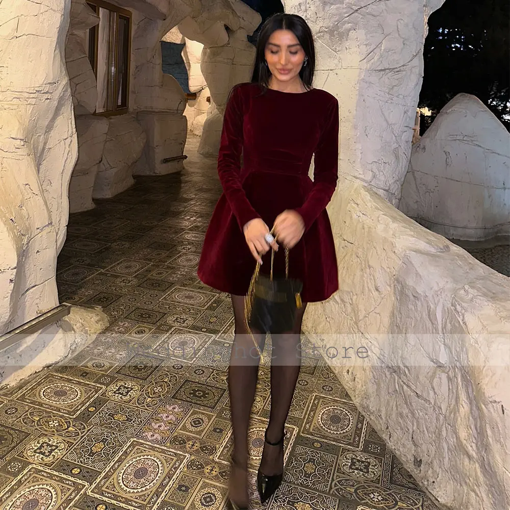 Burgundy Velvet Cocktail Dresses for Women 2025 Boat Neck Long Sleeves Holiday Dress Mini A Line Elegant Dinner Gowns Short