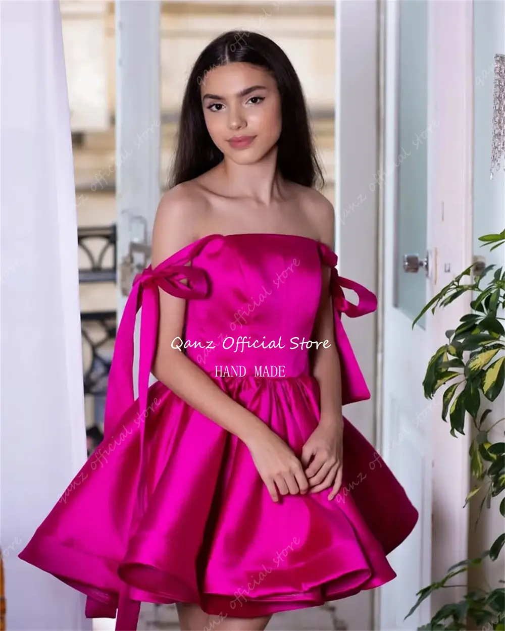 Qanz Fuchsia Short Graduation Dresses Strapless Mini A Line Satin Homecoming Dresses Lace Up Back Vestidos De Fiesta Customized