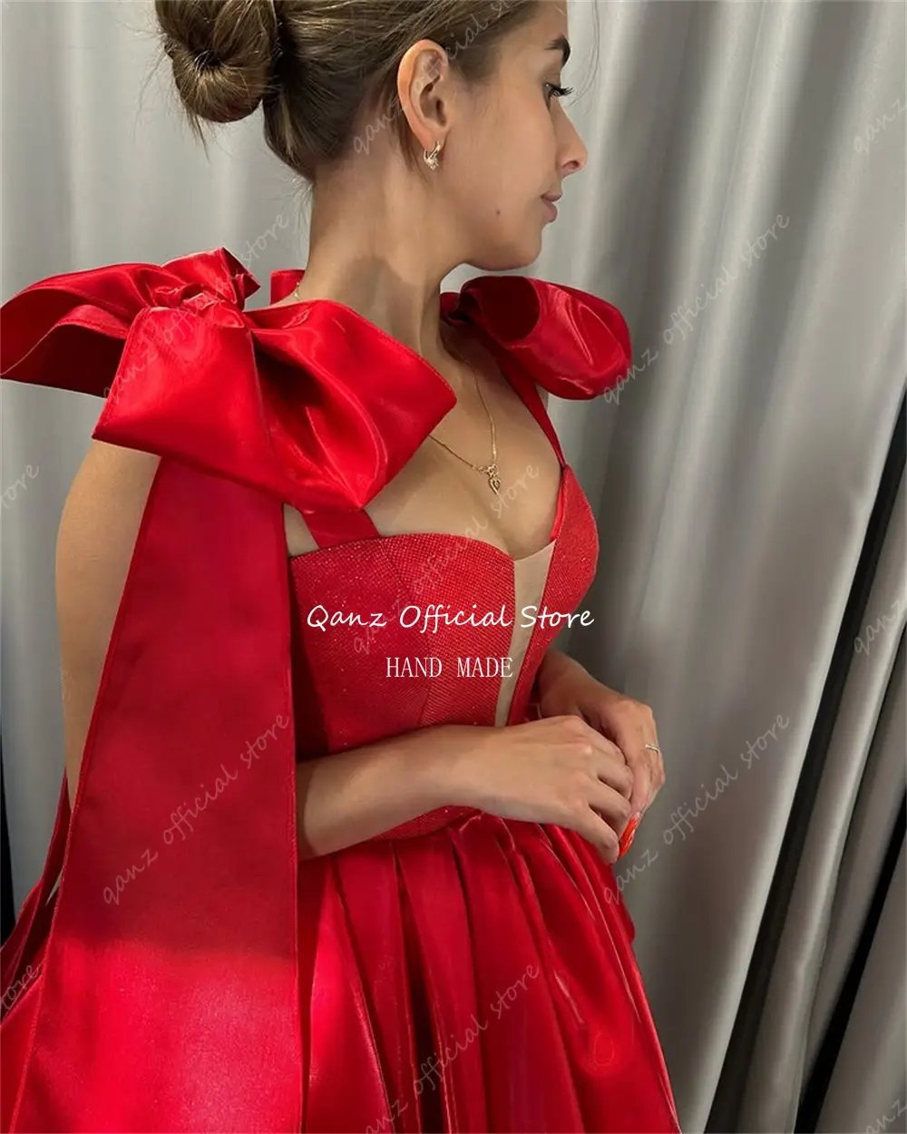 Qanz Shiny Glitter Short Porm Dress Red Satin Bow Straps Vestidos De Fiesta Mini A Line Graduation Outfit Women Dress Customized