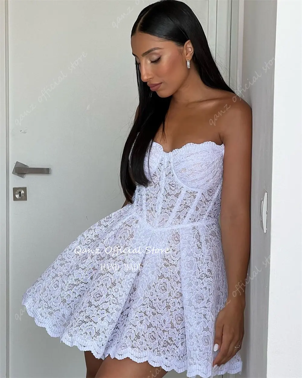 Qanz Full Lace White Wedding Party Dresses Straplesses Appliques Lace Up Back Bride Dress Short A Line Robe De Mariee Customized