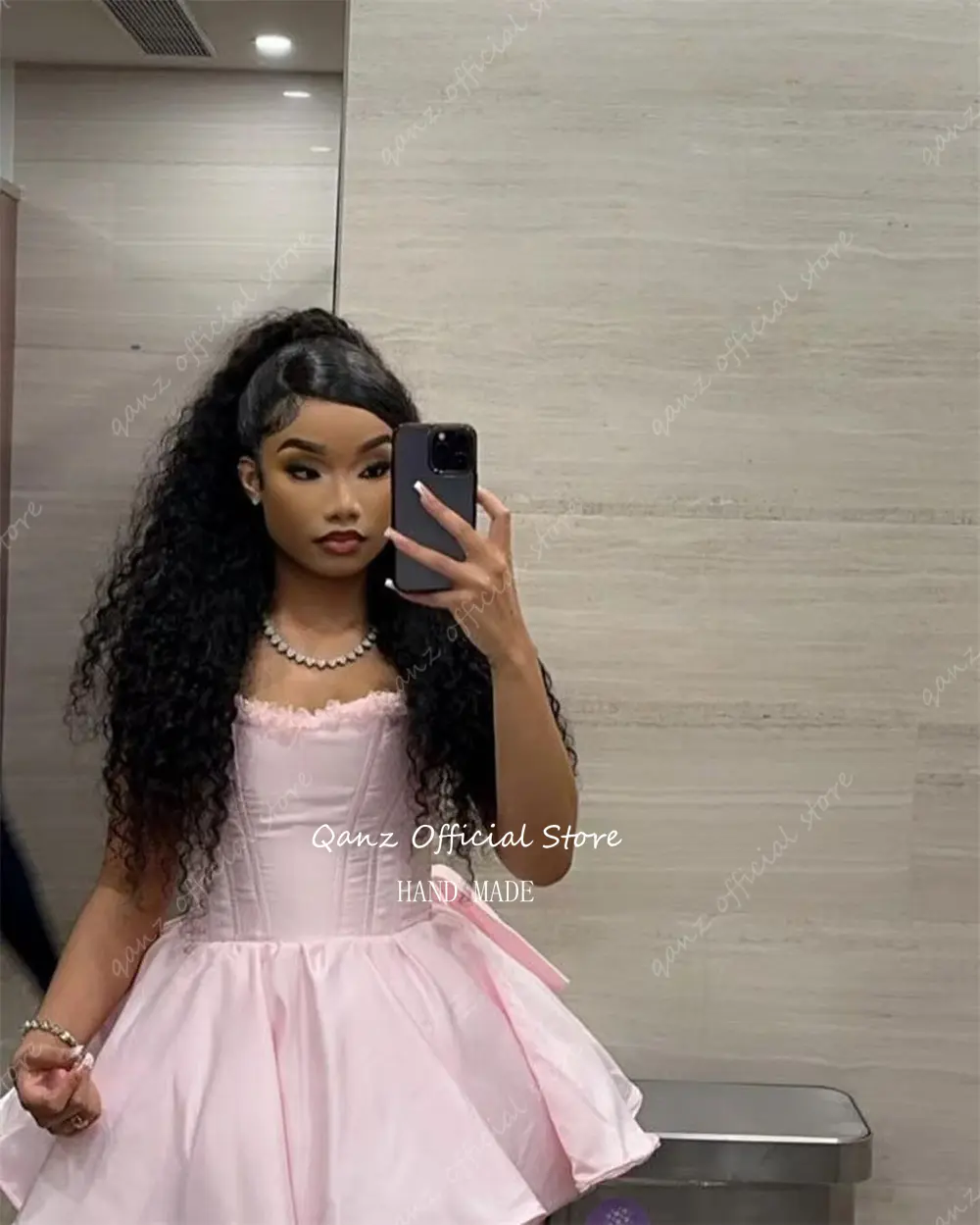 Qanz Pink Short Homecoming Dresses Satin Lace Up Back Cocktail Dresses Mini A Line Vestidos Para Eventos Especiales Customized