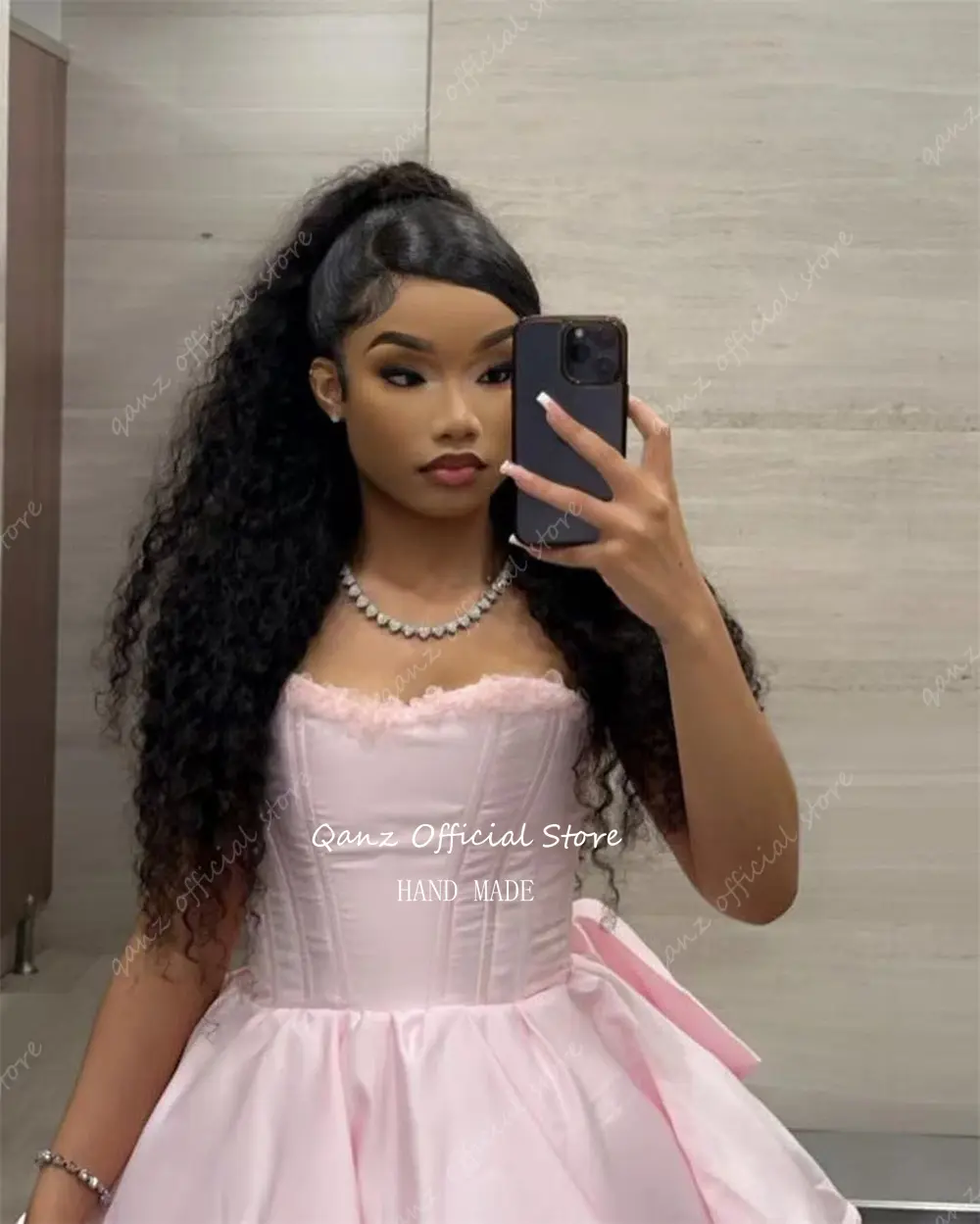 Qanz Pink Short Homecoming Dresses Satin Lace Up Back Cocktail Dresses Mini A Line Vestidos Para Eventos Especiales Customized