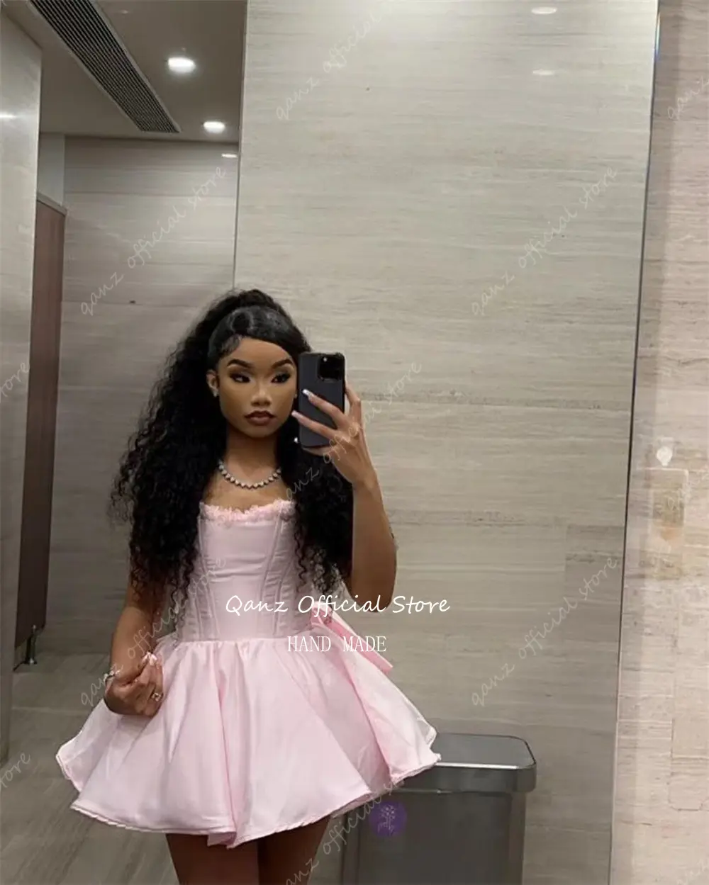 Qanz Pink Short Homecoming Dresses Satin Lace Up Back Cocktail Dresses Mini A Line Vestidos Para Eventos Especiales Customized