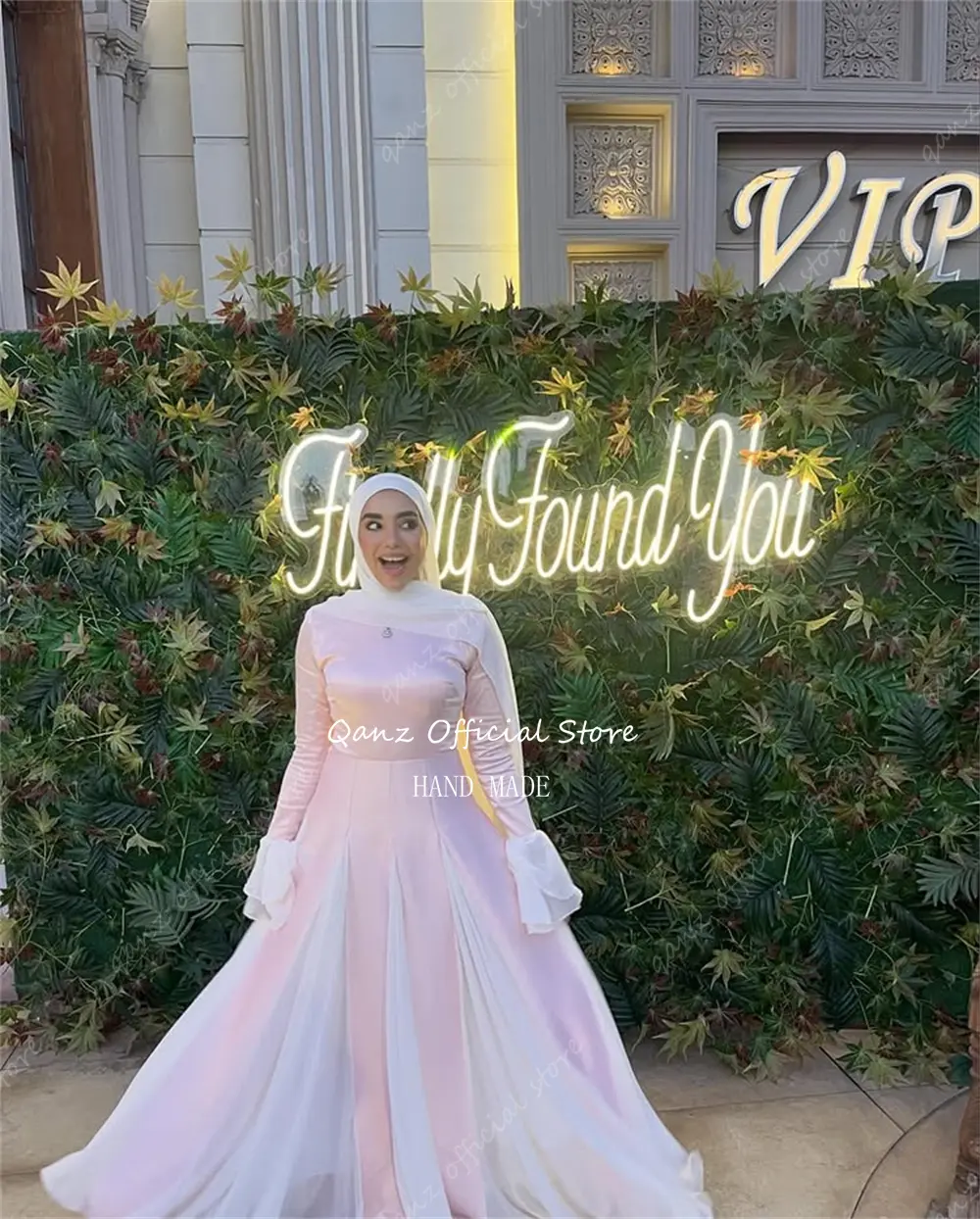 Qanz Dubai Arabic Women Evening Dresses High Neck Prom Gowns Pink Muslim Long Sleeves Formal Party Dress فساتين Customized