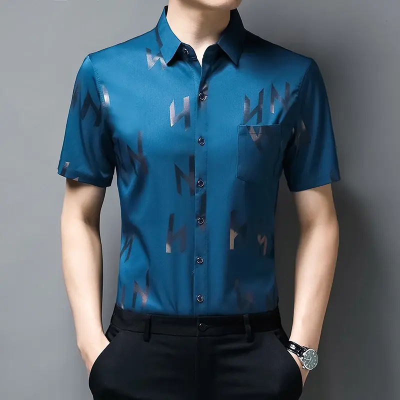 New Men's Business Casual Short Sleeved Shirt No Iron and Wrinkle Resistant Top