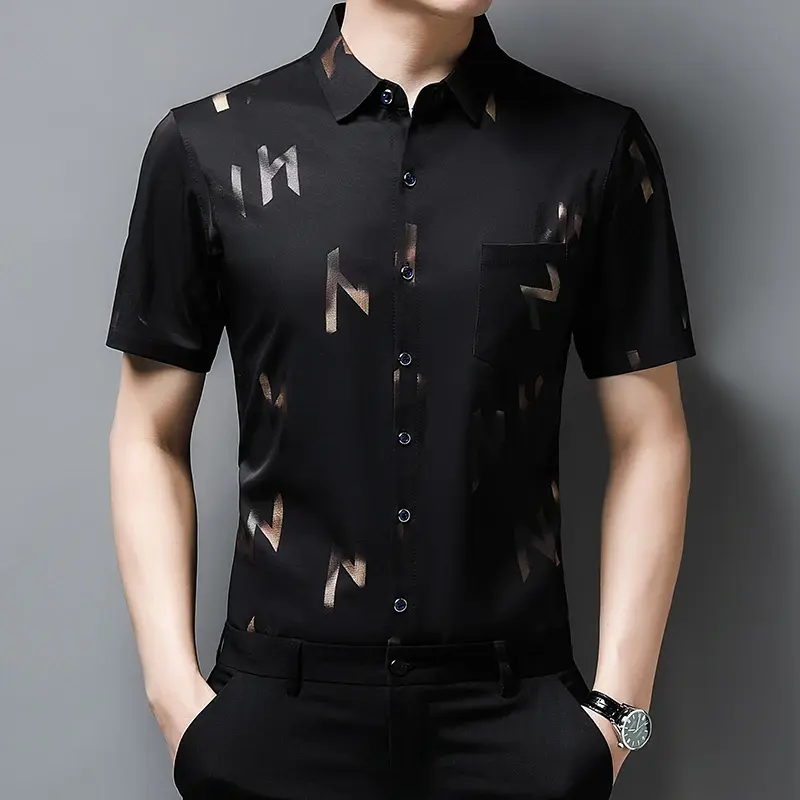 New Men's Business Casual Short Sleeved Shirt No Iron and Wrinkle Resistant Top