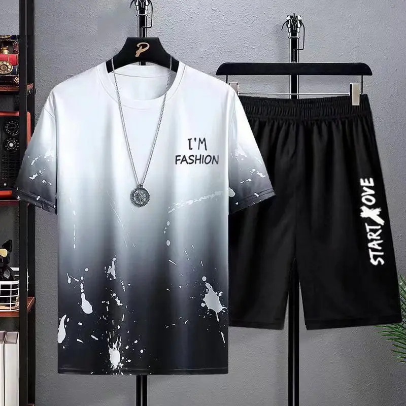 2025 Mens Summer Quick Dry Sportswear 2-Piece Set Lightweight Athletic Gym Training Outfit Breathable Hot Weather T-Shirt Shorts
