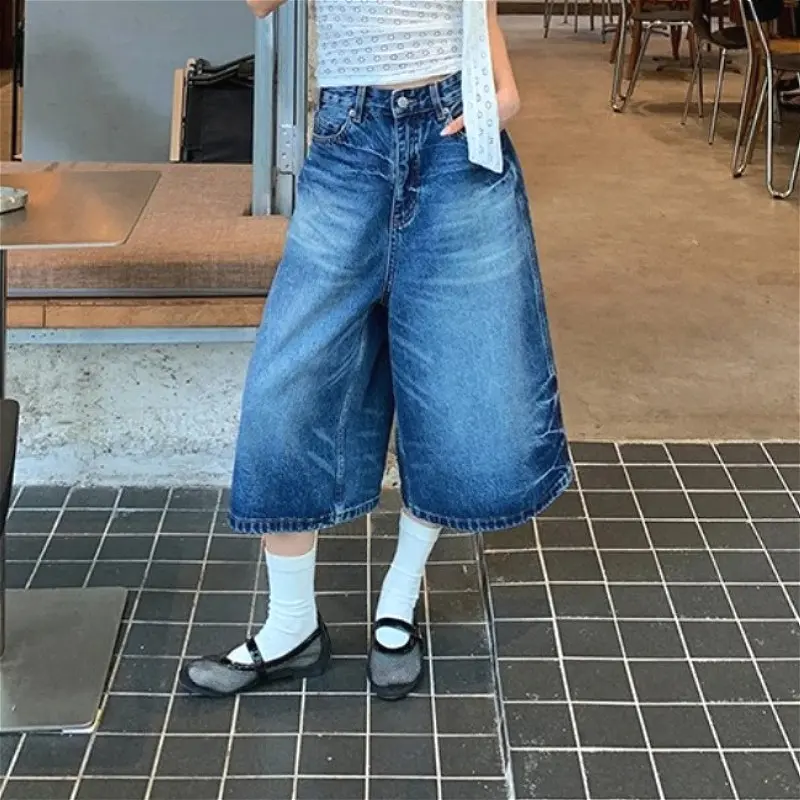 324