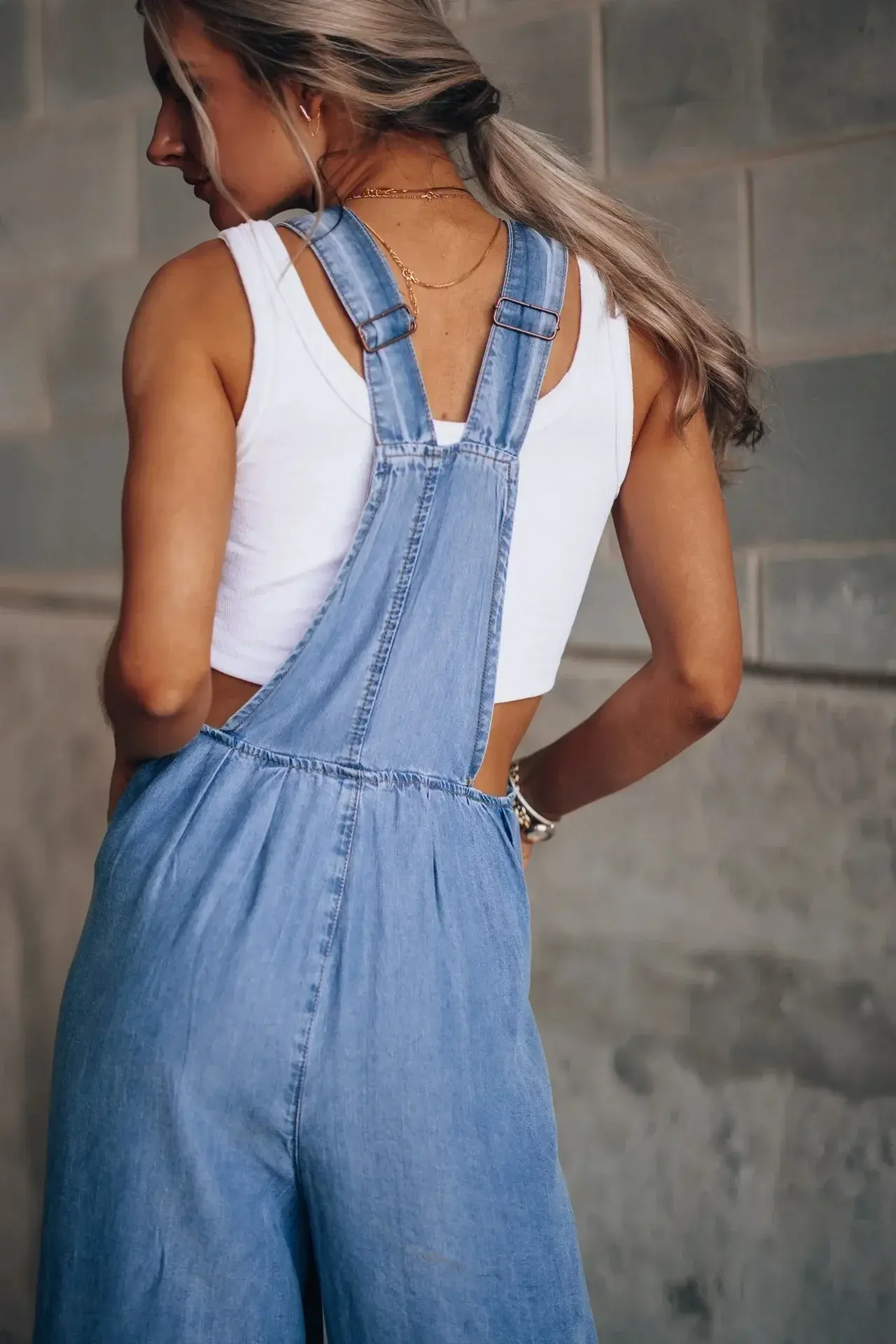 Pocket Design Wide Leg Suspender Denim Jumpsuit for Women Overall Cowboy BibSquare Neck Daily Regular Fit Sleeveless Summer Fall