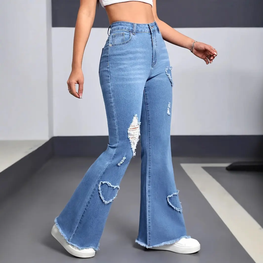 Denim Flared Pants Women Hole Jeans Mom Boot Cut Distressed 2025 Streetwear High Waist Stretch Washed Vintage Long Trousers