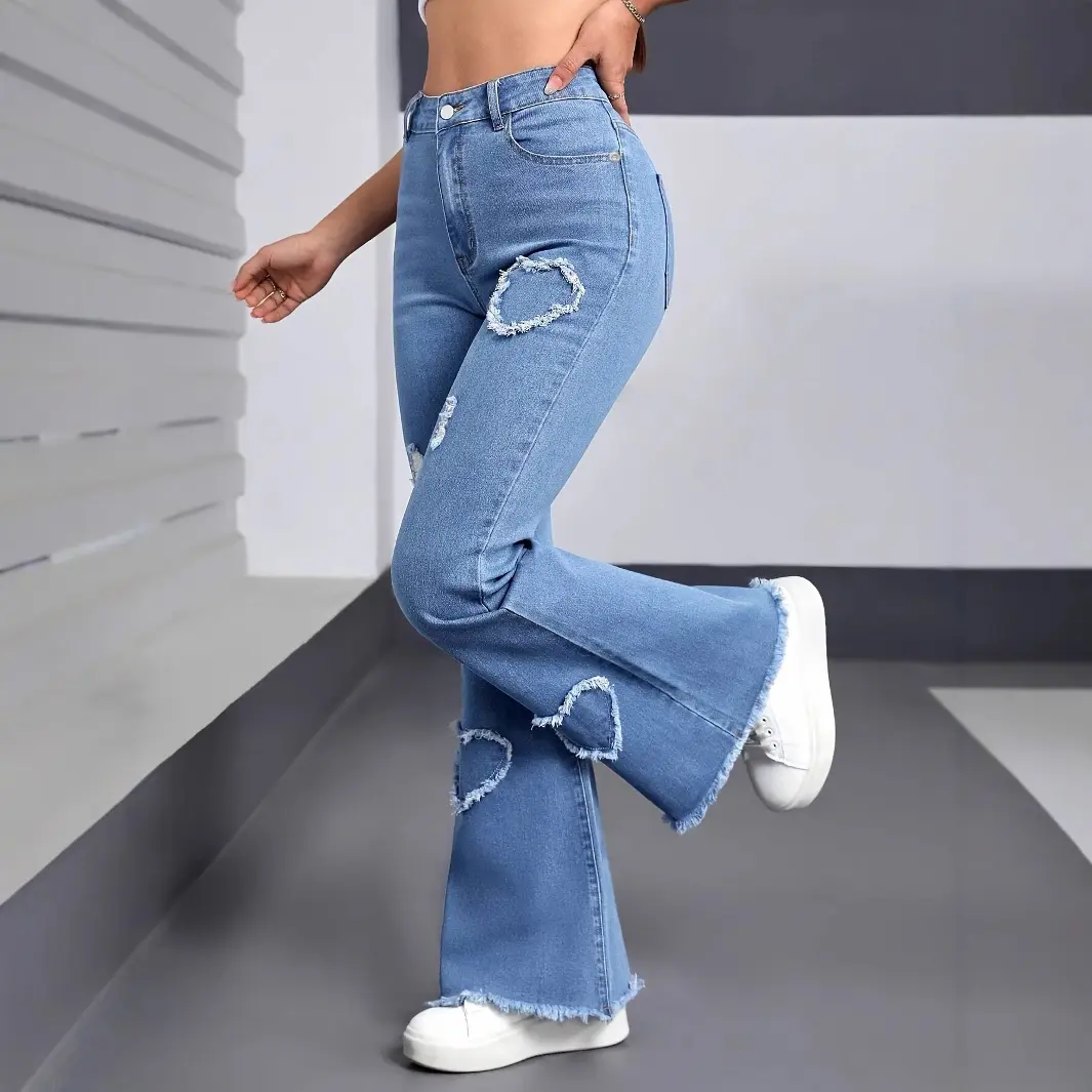 Denim Flared Pants Women Hole Jeans Mom Boot Cut Distressed 2025 Streetwear High Waist Stretch Washed Vintage Long Trousers