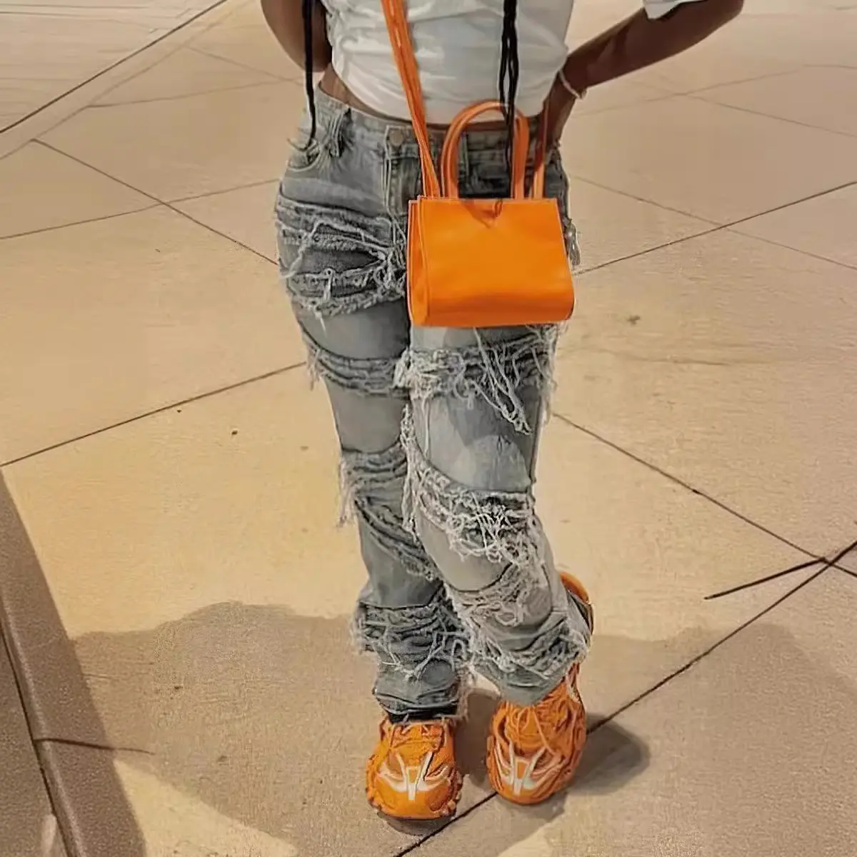 Women Holes Jeans High Waist Trousers Button Zipper Straight Pant Office Lady Loose 2025 Summer Y2k Streetwear Mom Jeans Bodycon