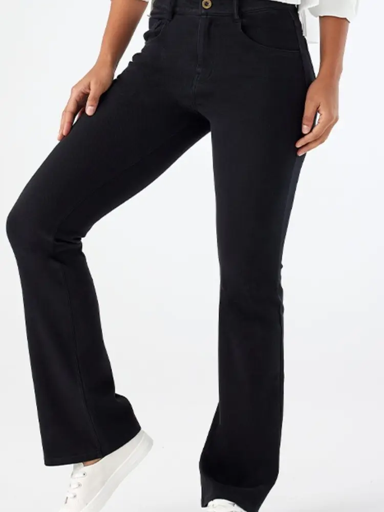 Denim Pant Women Jeans Long Flare Pants Yoga Slim Mom Jeans High Waist Casual Trousers Y2k Streetwear Elegant Splice Work 2025