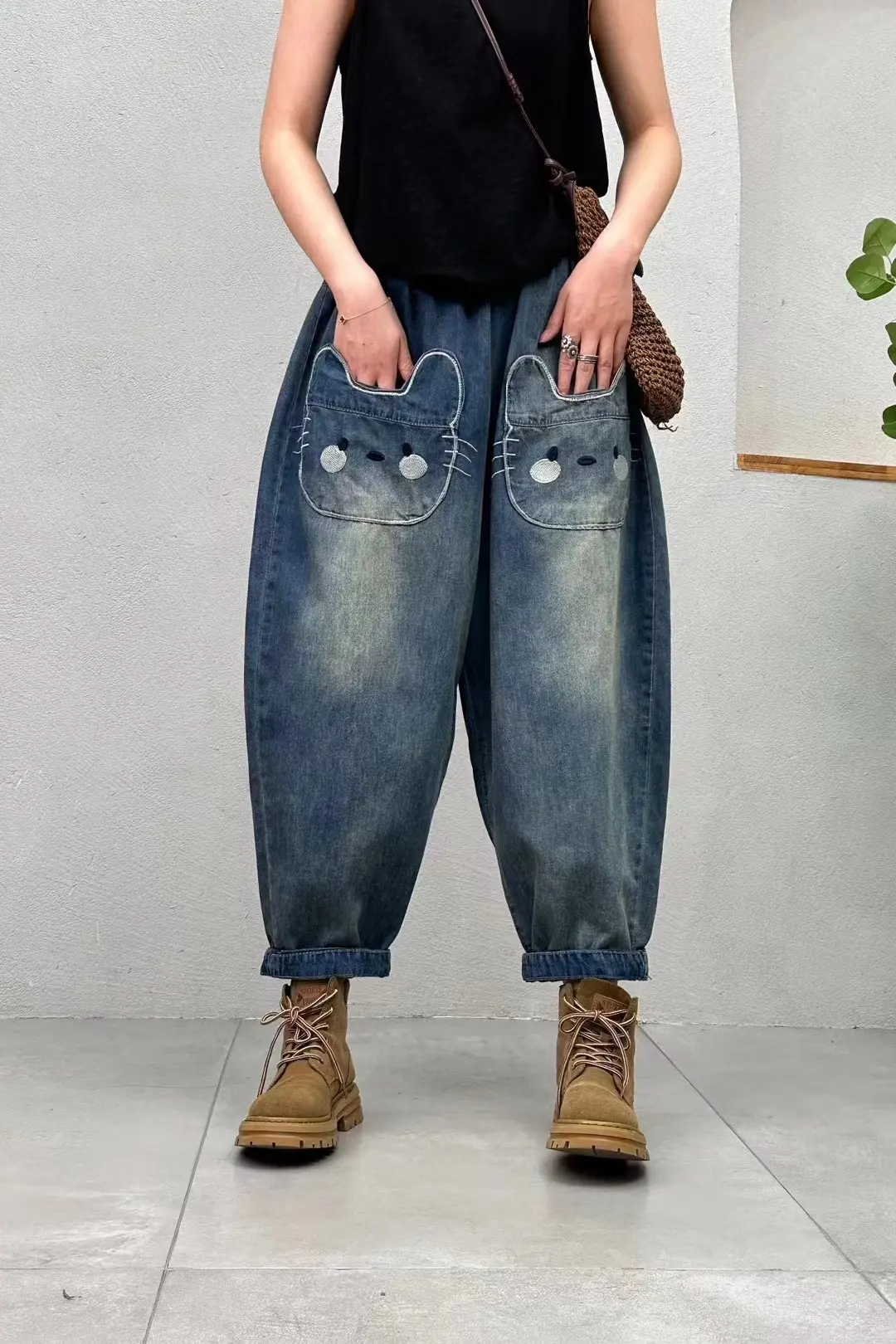 Cat Denim Pant Women Mom Jeans Long Pants Embroidery Elastic Waist Y2k Streetwear Elegant High Waist Straight Trousers Spring