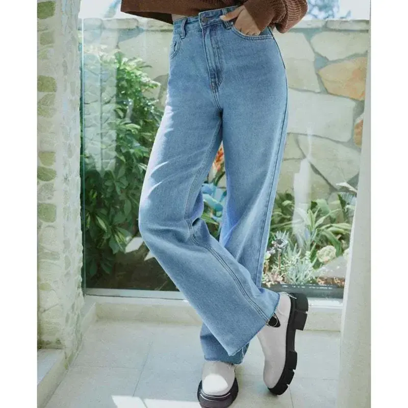 Mom Jeans Women Straight Pants Denim Washing High Waist Loose Pockets Button Basics Color Holes Jeans Casual Wide Leg Trousers